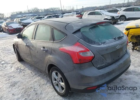2014 Ford Focus Se z USA, uszkodzony, nr VIN 1FADP3K26EL452561